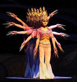 golden dragon acrobats